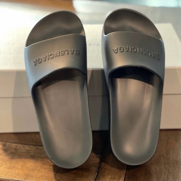 Balenciaga slide sandals - Picture 4 of 4